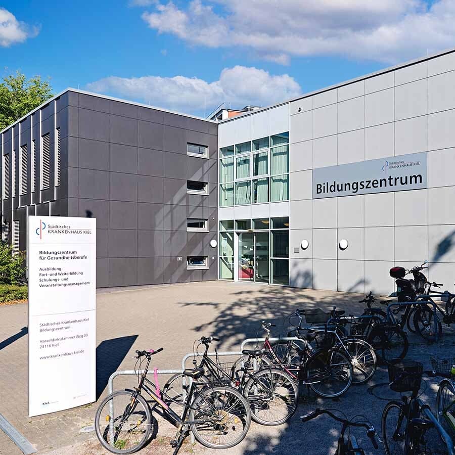 Außengebäude Bildungszentrum Städtisches Krankenhaus Kiel